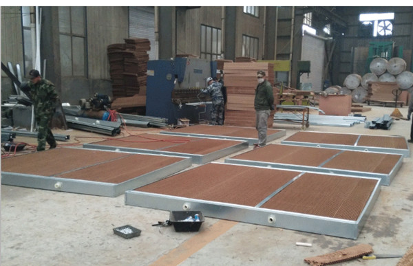 溫室大棚的溫度調(diào)節(jié)器：降溫水簾